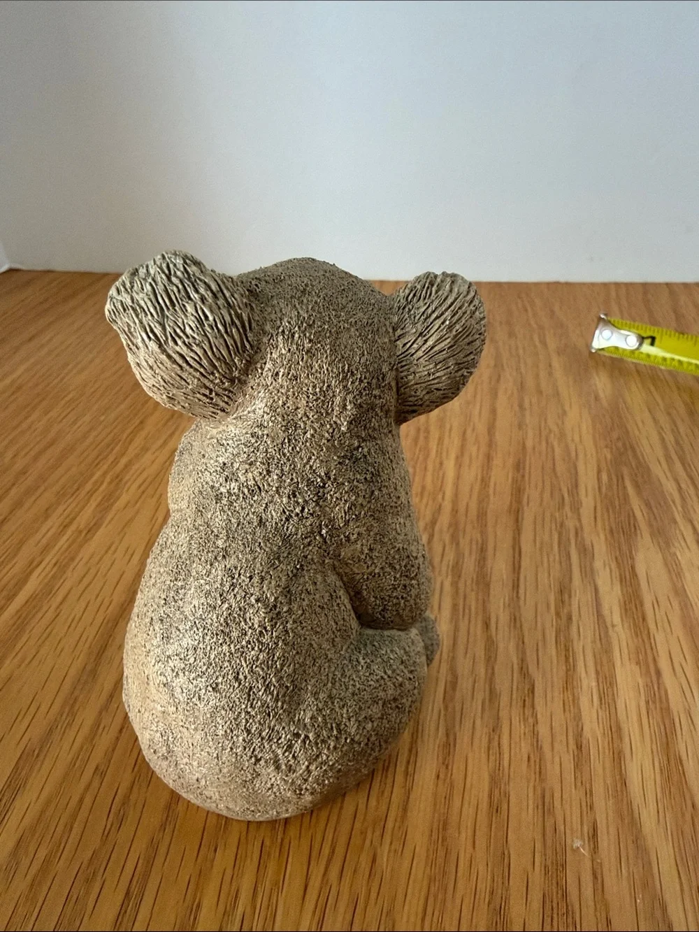 Koala Habitat Figurine - Light Gray Decorative Accent for Small Pets